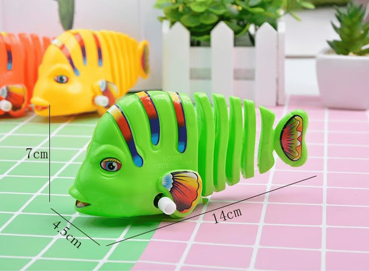 🐟Plastic Wind-Up Wiggle Fish Toys